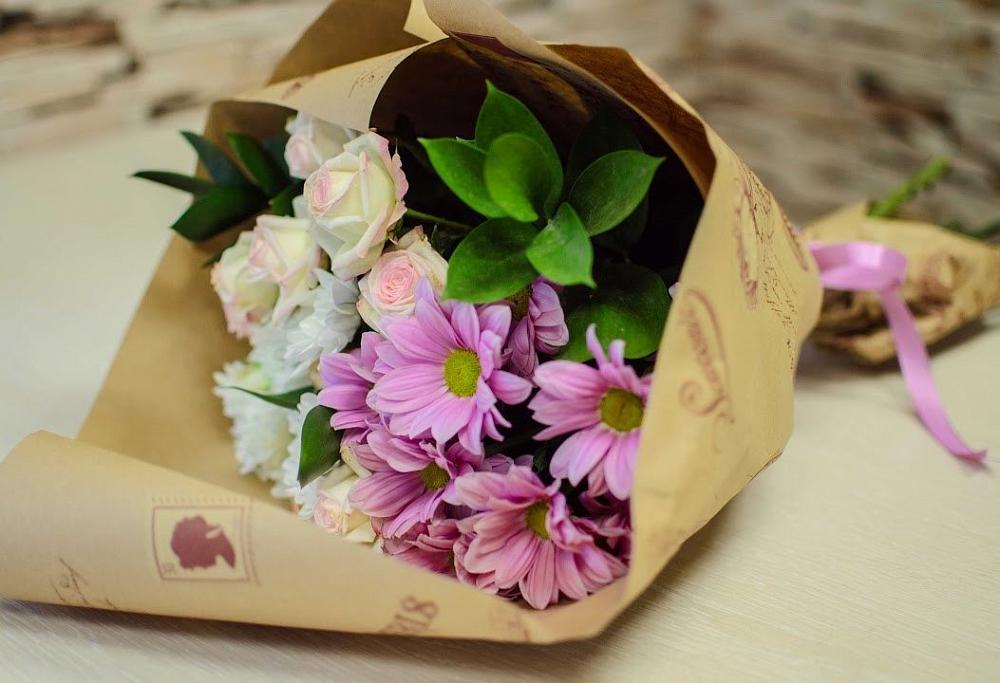 Букет цветов из: Розы и Хризантемы в Истре