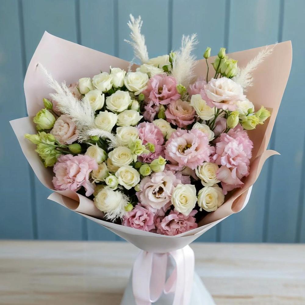 Букет цветов из: Альстромерии и Розы в Истре