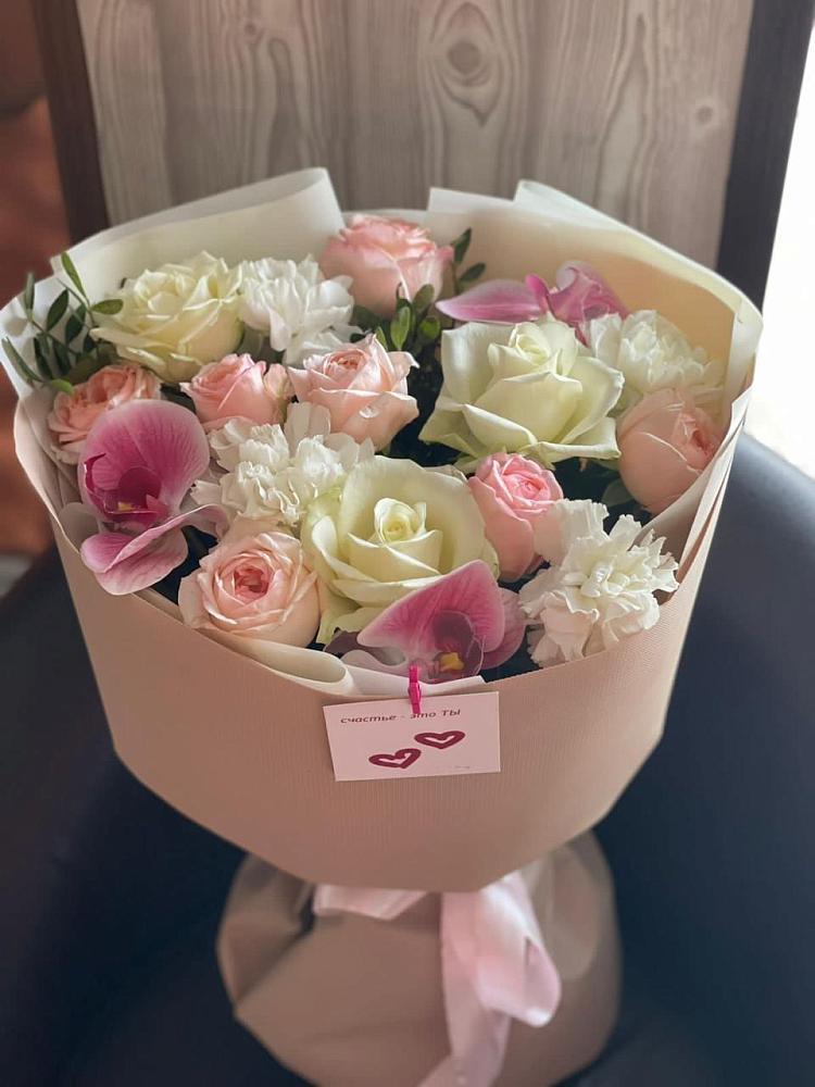 Букет цветов из: Орхидеи, Розы и Гвоздики в Истре