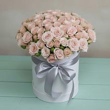 Цветочная композиция из Розы в шляпной коробке в Истре