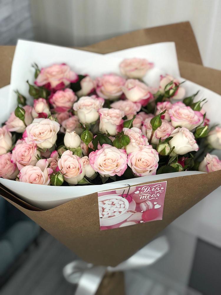 Букет цветов из: Розы в Истре