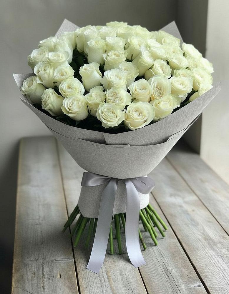 Букет 35 Белых роз в Истре