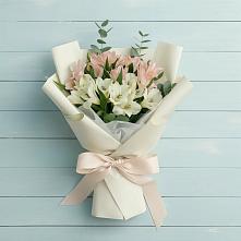 Букет цветов из:  Альстромерии в Истре