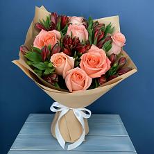 Букет цветов из:  Розы и Альстромерии в Истре