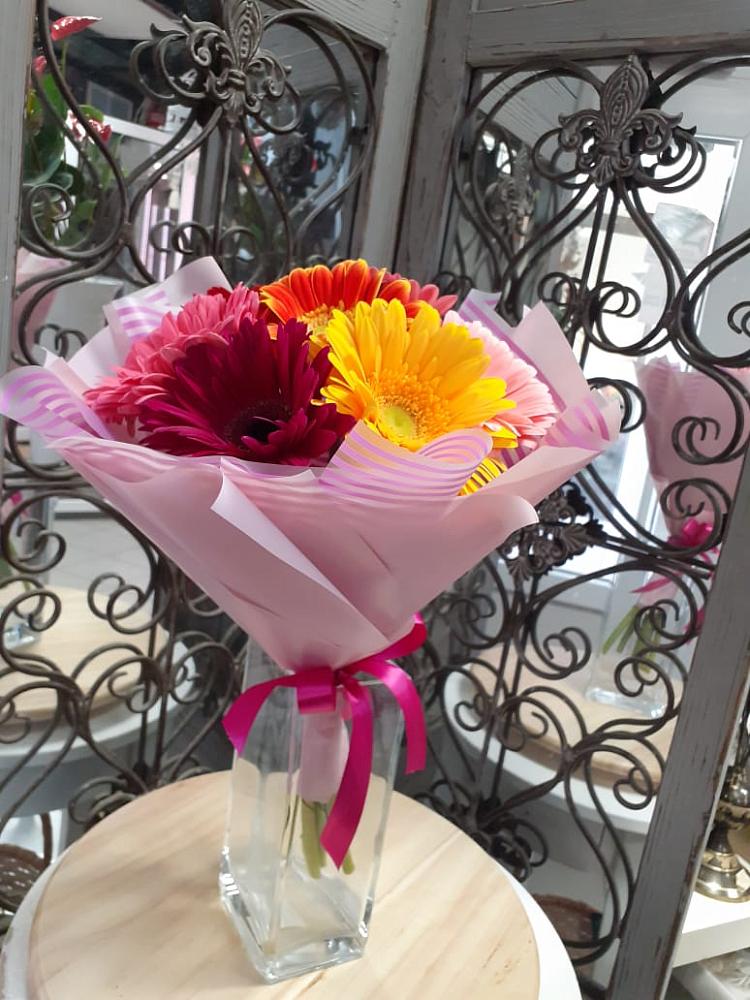 Букет цветов из: Герберы в Истре