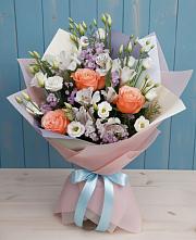 Букет цветов из:  Лизиантусы, Розы, Альстромерии и Гипсофила #REPLACE_PRED# Истре