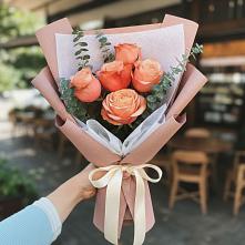 Букет цветов из:  Розы в Истре