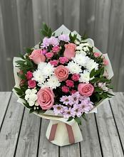 Букет цветов из:  Альстромерии, Гвоздики, Розы и Хризантемы в Истре