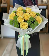 Букет цветов из:  Хризантемы и Розы в Истре