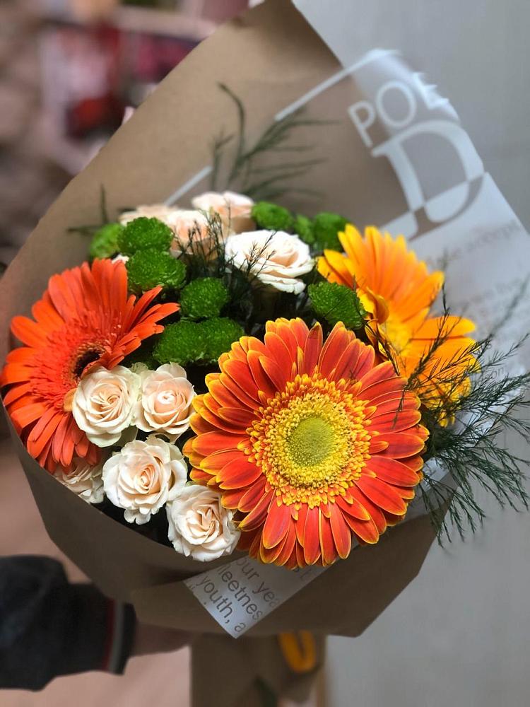 Букет цветов из: Герберы, Хризантемы и Розы в Истре