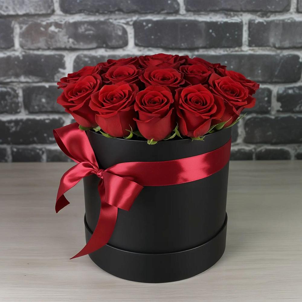 Цветочная композиция из Розы в шляпной коробке в Истре