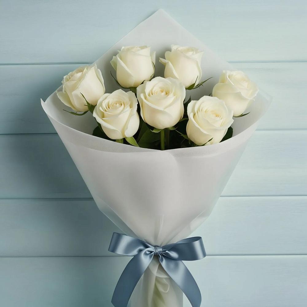 Букет 7 Белых роз Эдлесс Лав в Истре