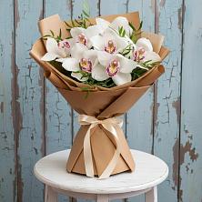 Букет цветов из:  Орхидеи и Розы в Истре