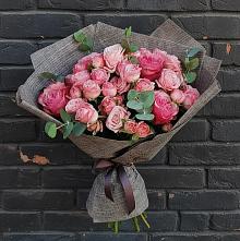 Букет цветов из:  Розы в Истре